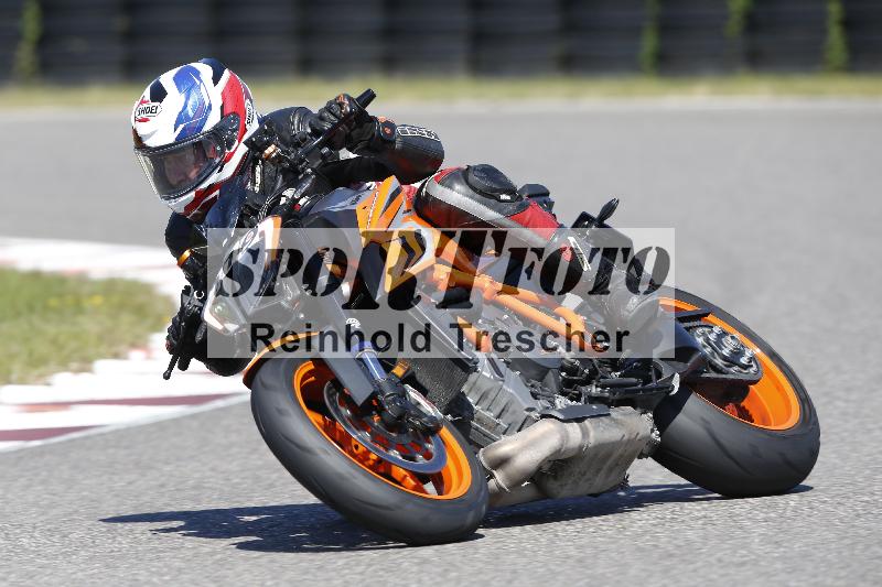 /Archiv-2025/48 25.08.2025 Cornu Master School ADR/rot-rouge/119